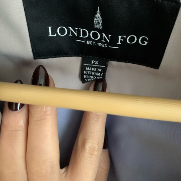 London Fog Waterproof Trench Coat - Picture 3 of 6